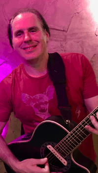 Craig Smith guitarist